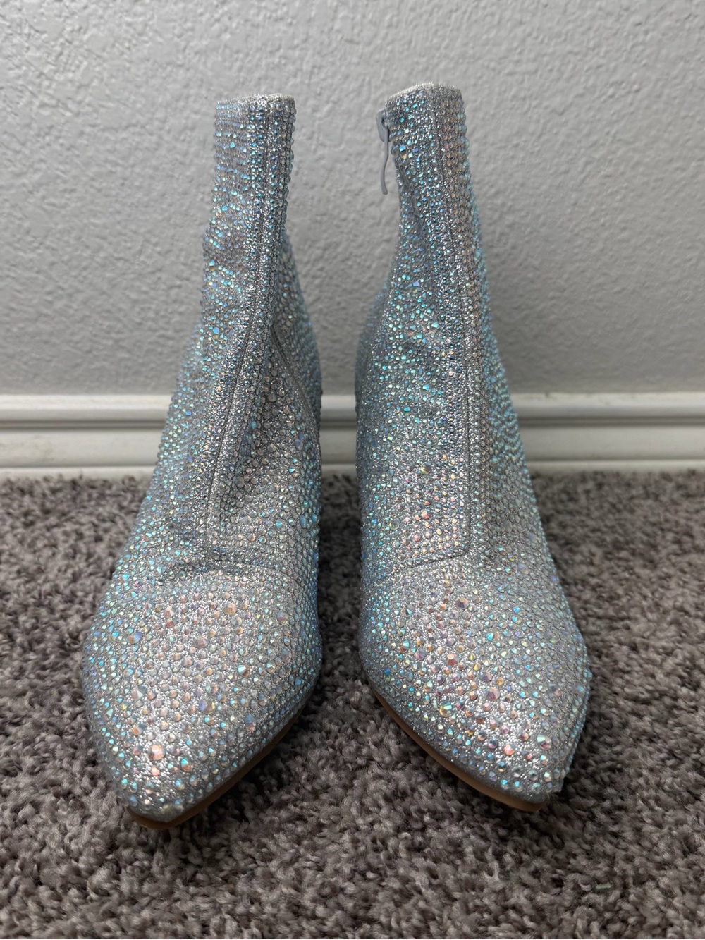Silver Rhinestone Blingy Pointed Ankle Boots Size 8 Woman